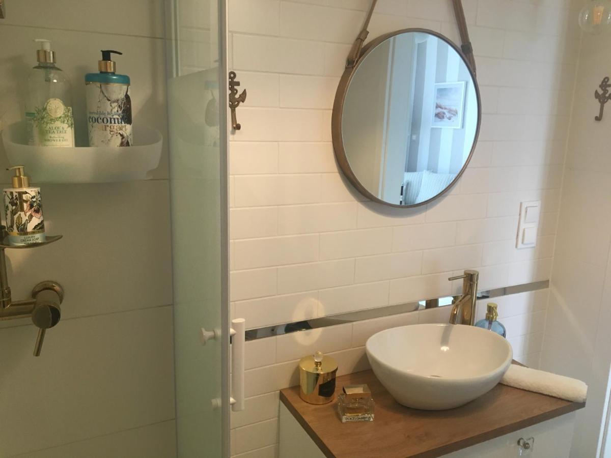 Apartament Marine Holiday Elblag - Winda -Parking W Hali Garazowej -Gratis -Business Stays المظهر الخارجي الصورة
